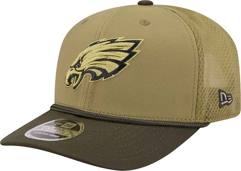 Men's Philadelphia Eagles New Era Green 2025 Salute To Service Sideline 9SEVENTY Trucker Adjustable Hat - Pro Jersey Sports