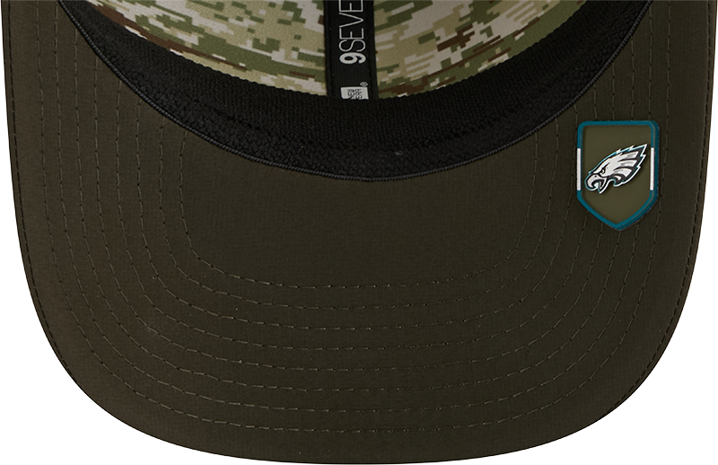 Men's Philadelphia Eagles New Era Green 2025 Salute To Service Sideline 9SEVENTY Trucker Adjustable Hat - Pro Jersey Sports