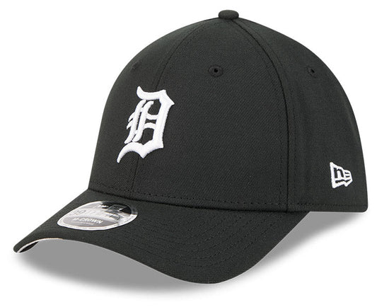 Detroit Tigers M-Crown 39Thirty Black/White Flex Fit Hat