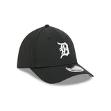 Detroit Tigers M-Crown 39Thirty Black/White Flex Fit Hat - Pro Jersey Sports