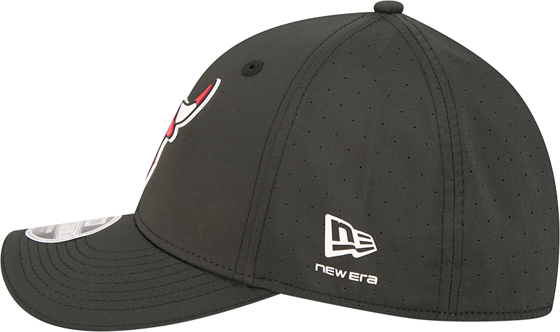 Men's Chicago Bulls New Era Assist Black M-Crown 39THIRTY Flex Hat