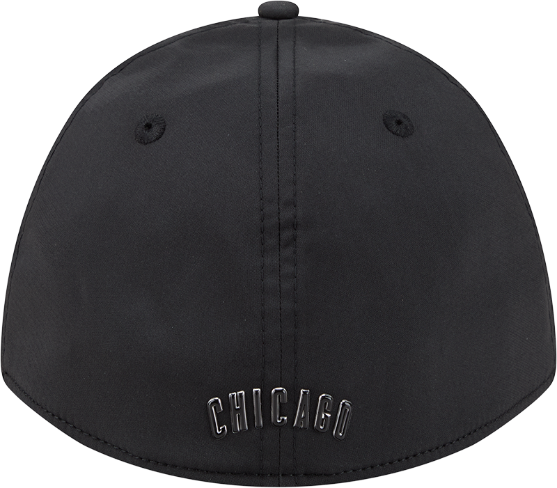Chicago Cubs New Era M-Crown 39Thirty Metallic Black Performance Flex Fit Hat-Crawling Bear