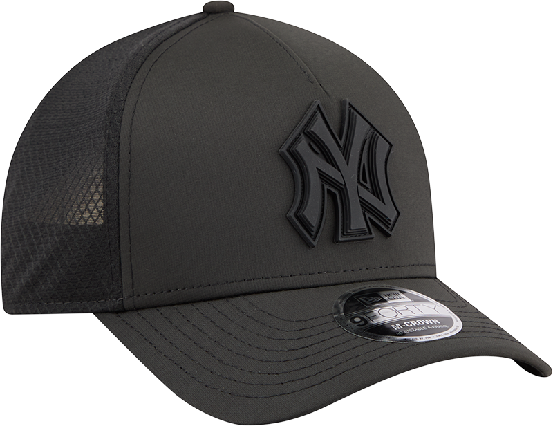 New York Yankees New Era Badged 9FORTY M-Crown Adjustable Hat-Black