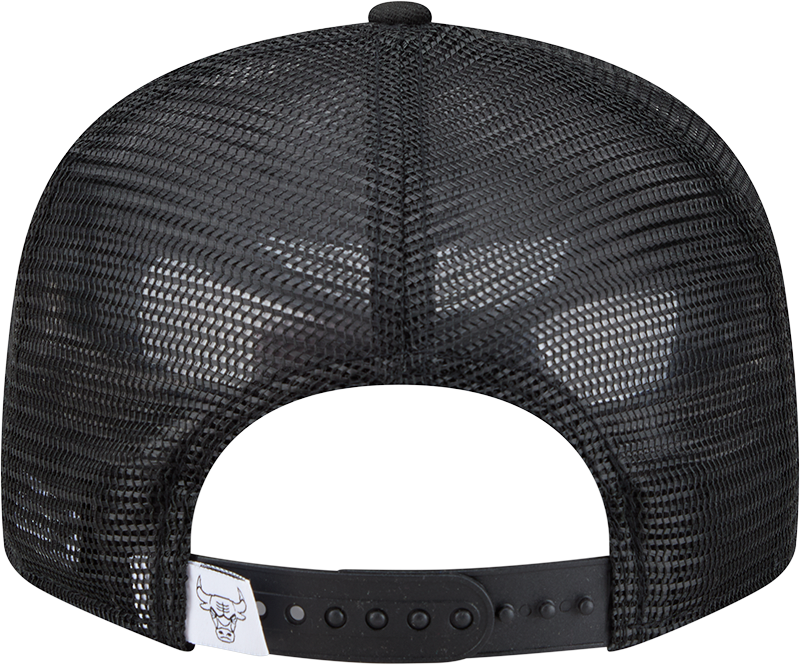 Chicago Bulls New Era Black & White 9FIFTY Trucker Snapback Hat