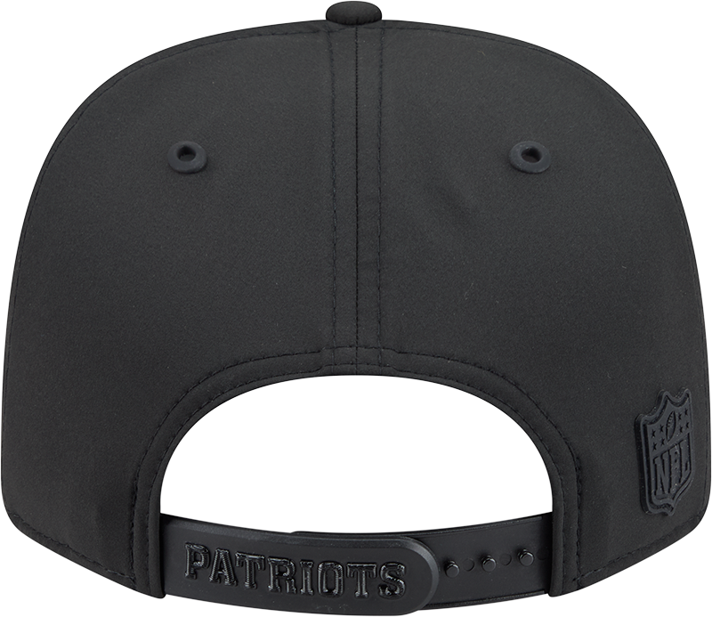 Men's New England Patriots New Era 2026 NFL Sideline 9SEVENTY Black Alternate Logo Adjustable Hat