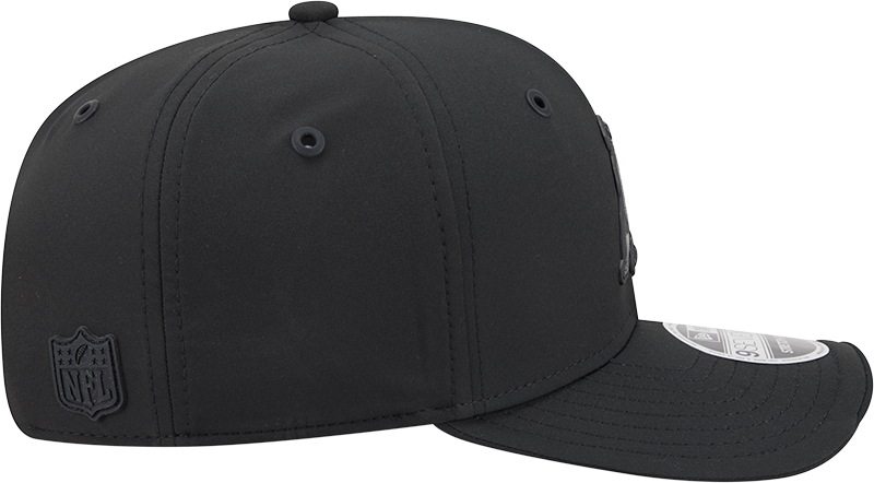 Men's New England Patriots New Era 2026 NFL Sideline 9SEVENTY Black Alternate Logo Adjustable Hat