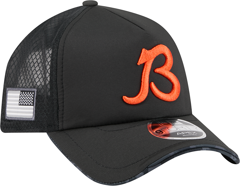 Chicago Bears New Era 2026 Salute To Service Apex 9FORTY 'B' Logo Adjustable Trucker Hat - Black