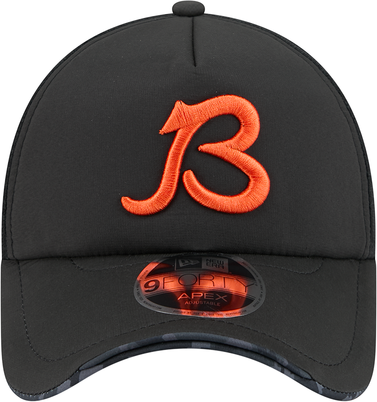 Chicago Bears New Era 2026 Salute To Service Apex 9FORTY 'B' Logo Adjustable Trucker Hat - Black