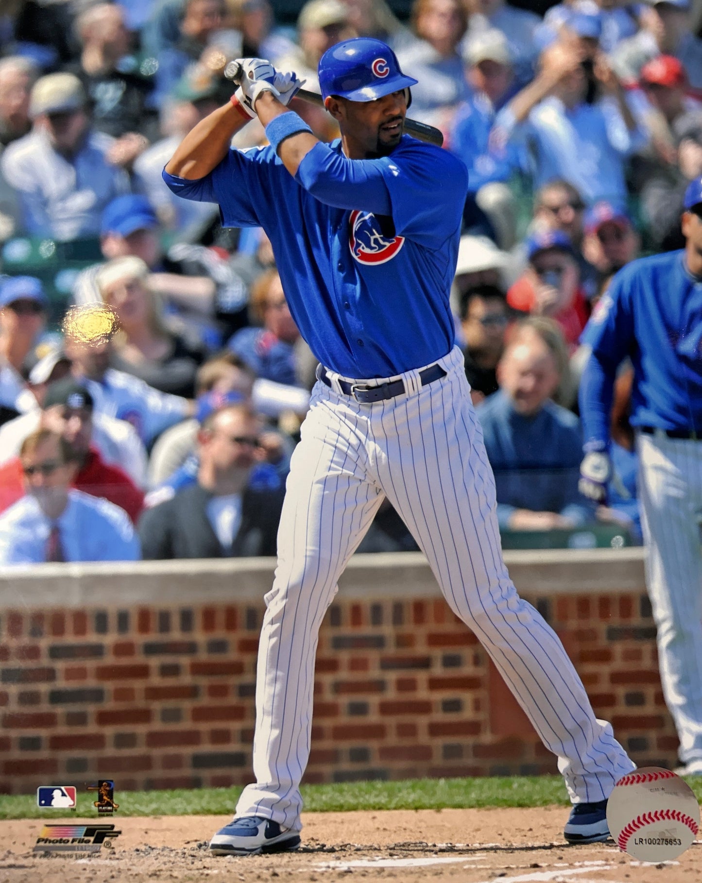 Derrek Lee Blue Jersey Chicago Cubs Action Photo (8X10)