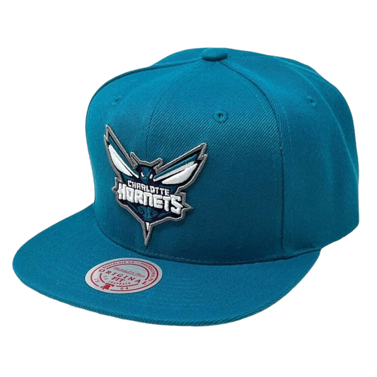 Men's Mitchell & Ness Charlotte Hornets Core Teal Adjustable Snapback Hat