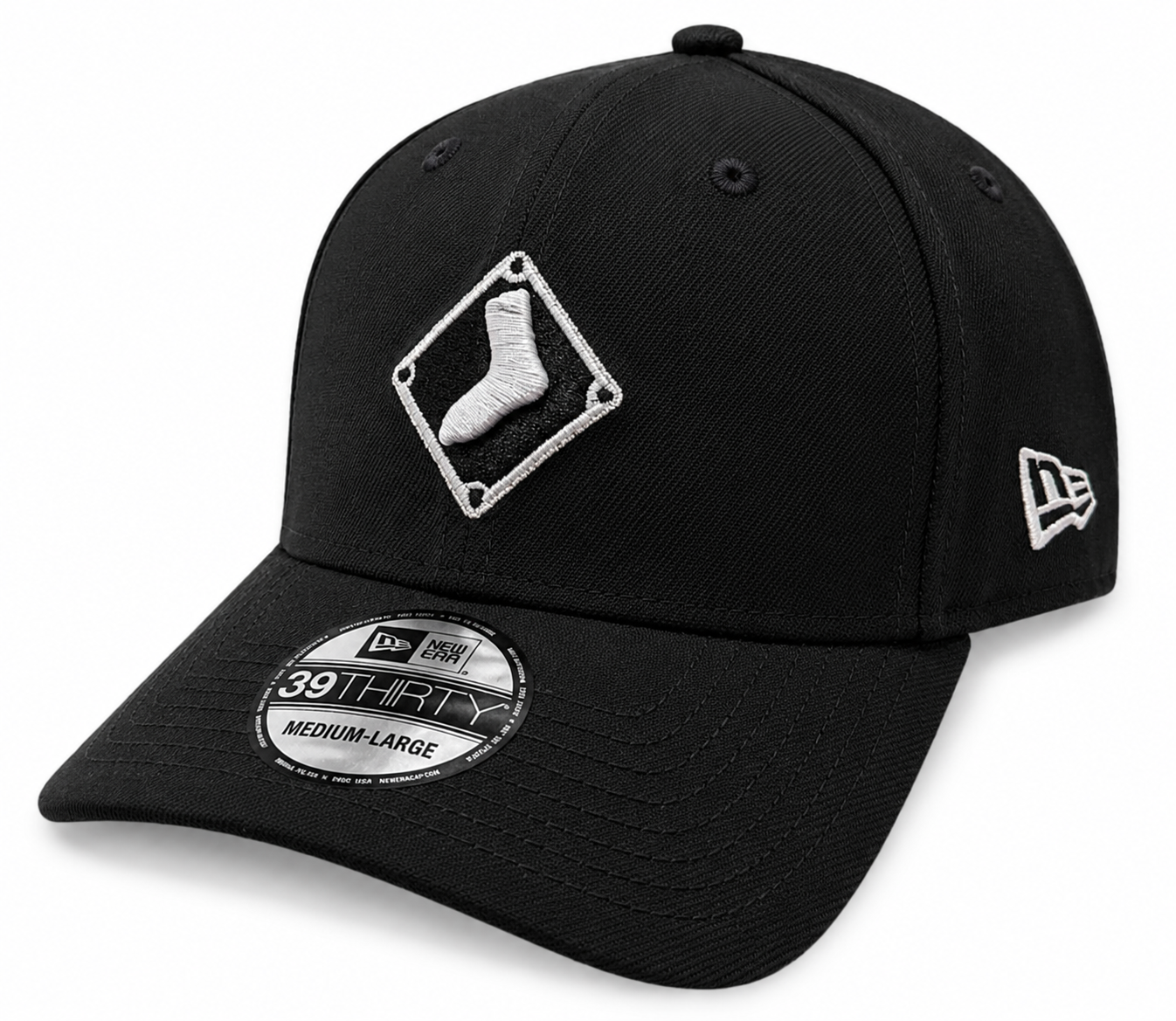 Chicago White Sox New Era Diamond Black 39THIRTY Flex Fit Cap