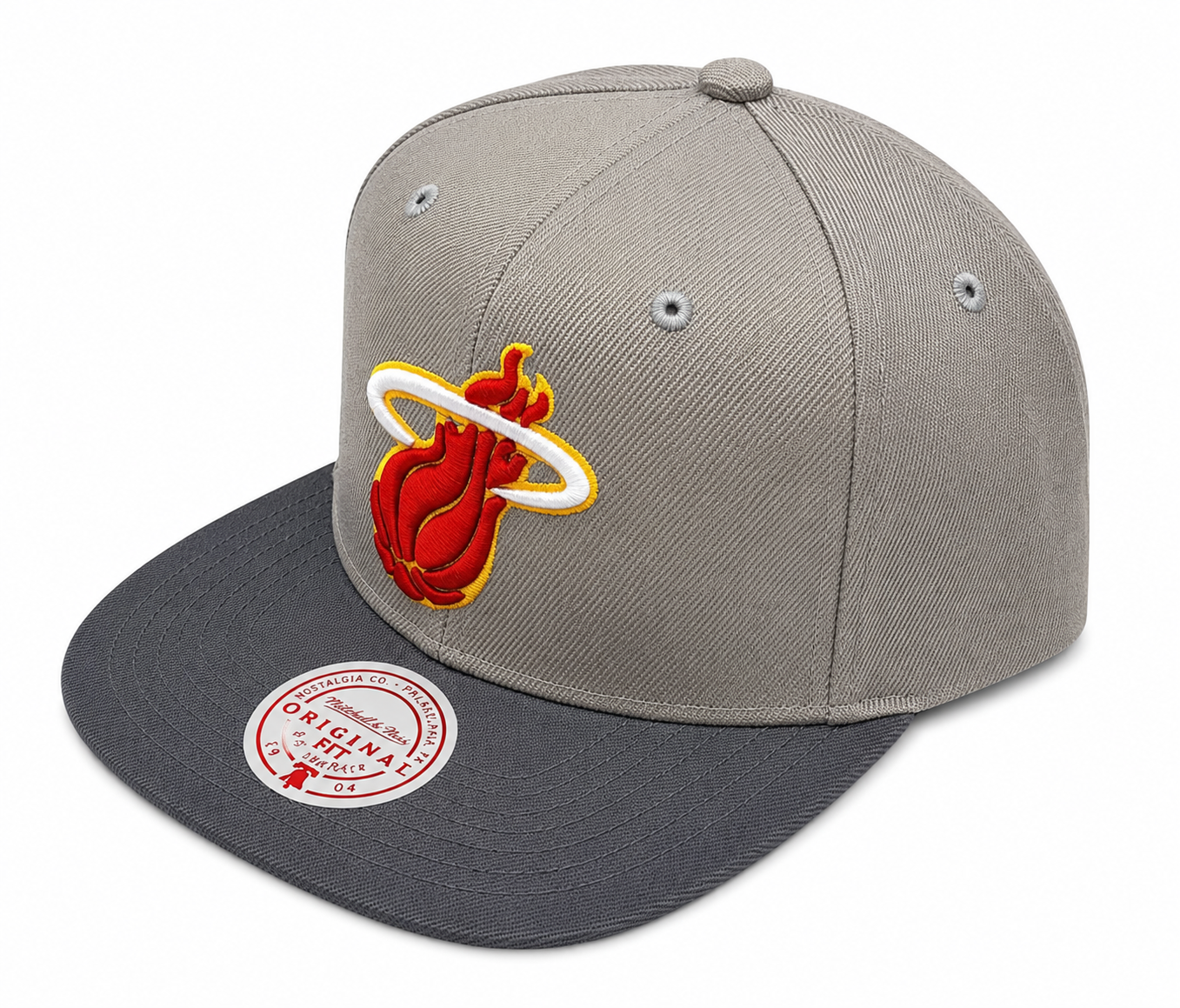 Men's Miami Heat NBA Cool Grey 3 Mitchell & Ness Snapback Hat