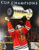 Brad Richards Holding Stanley Cup Chicago Blackhawks Action Photo (8X10) - Pro Jersey Sports
