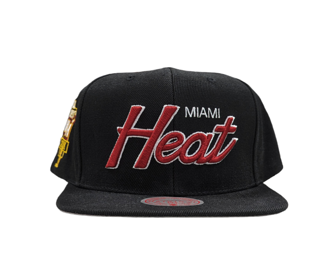 Men's Miami Heat 2006 NBA Champions Mitchell & Ness Champ Year Trophy Black Snapback Hat
