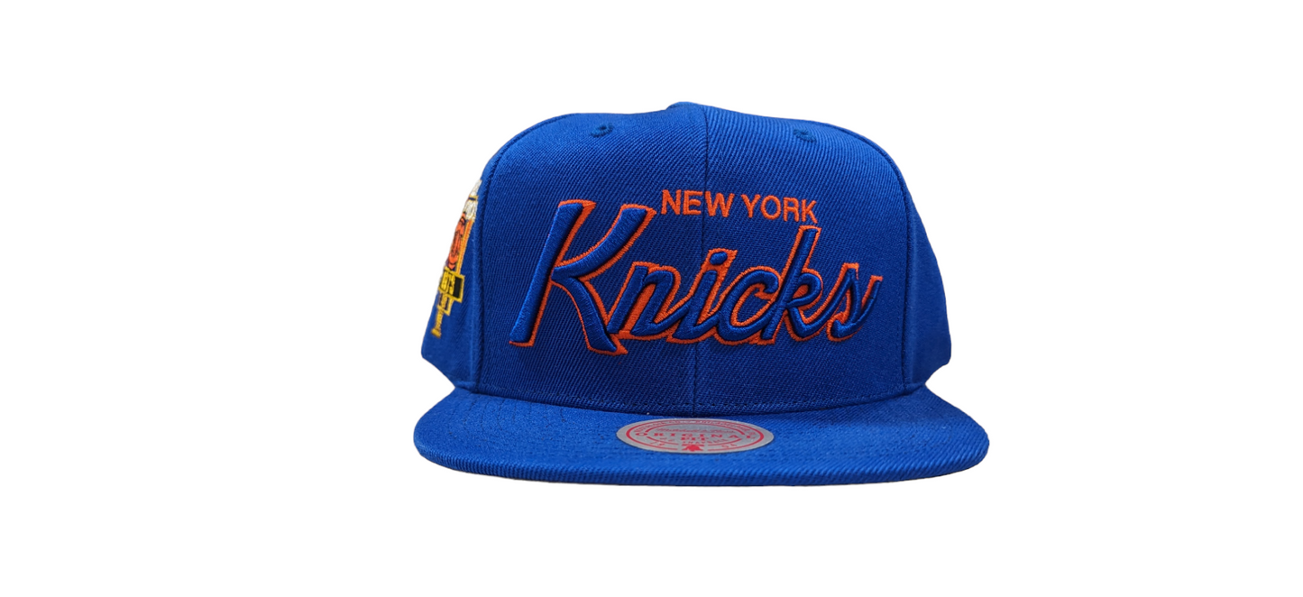 Men's New York Knicks Mitchell & Ness Champ Year Trophy Snapback Hat