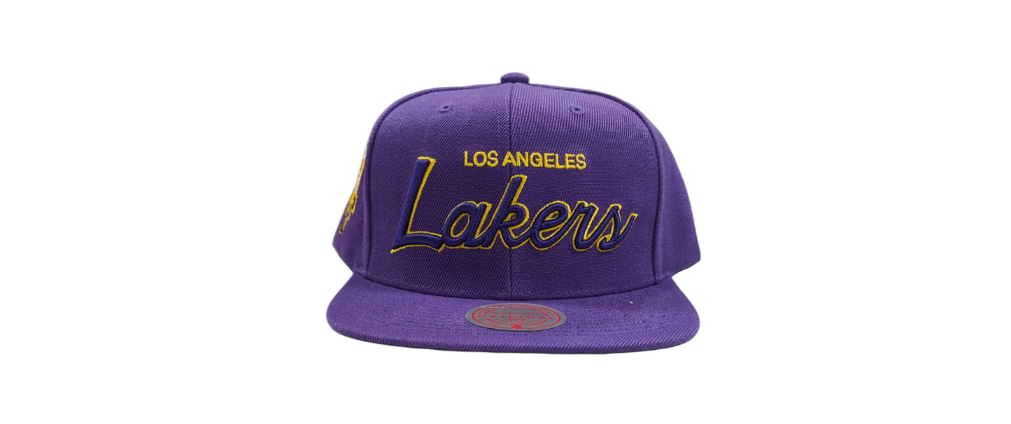 Men's Los Angeles Lakers Mitchell & Ness Champ Year Trophy Snapback Hat