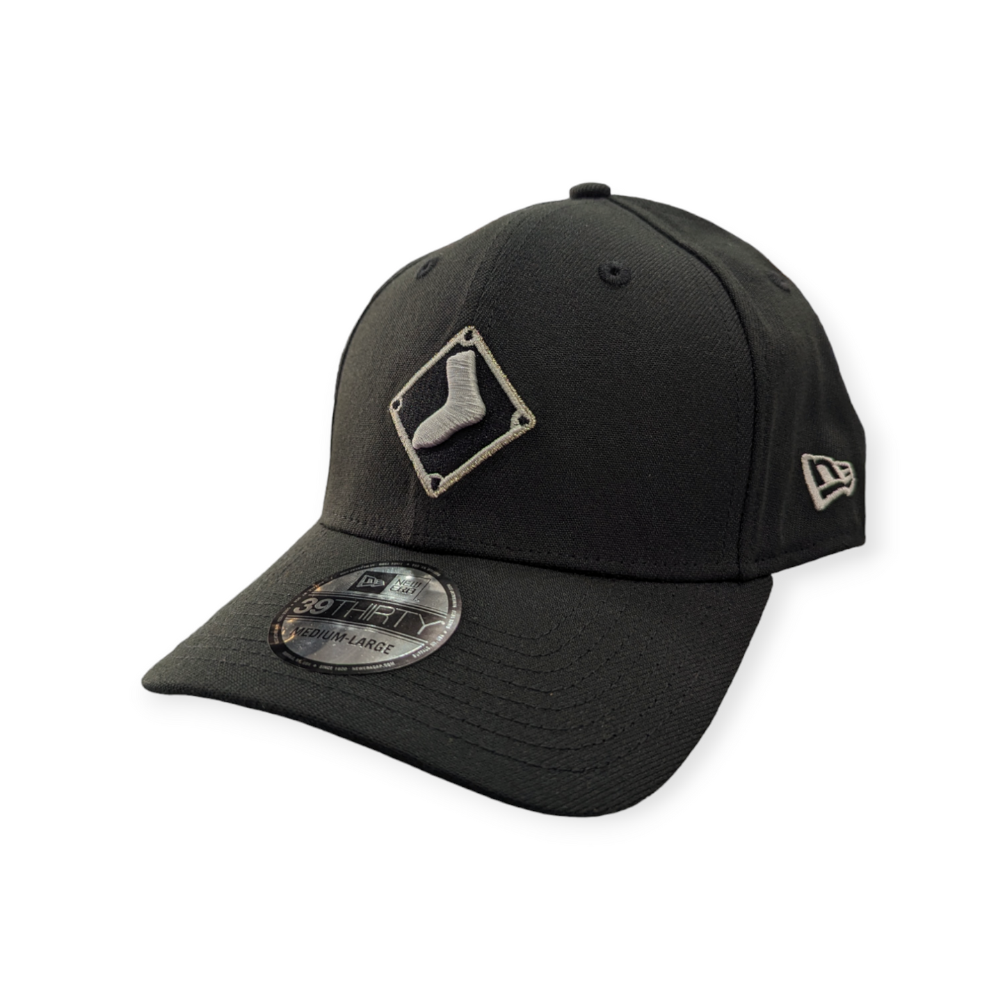 Chicago White Sox New Era Diamond Black 39THIRTY Flex Fit Cap