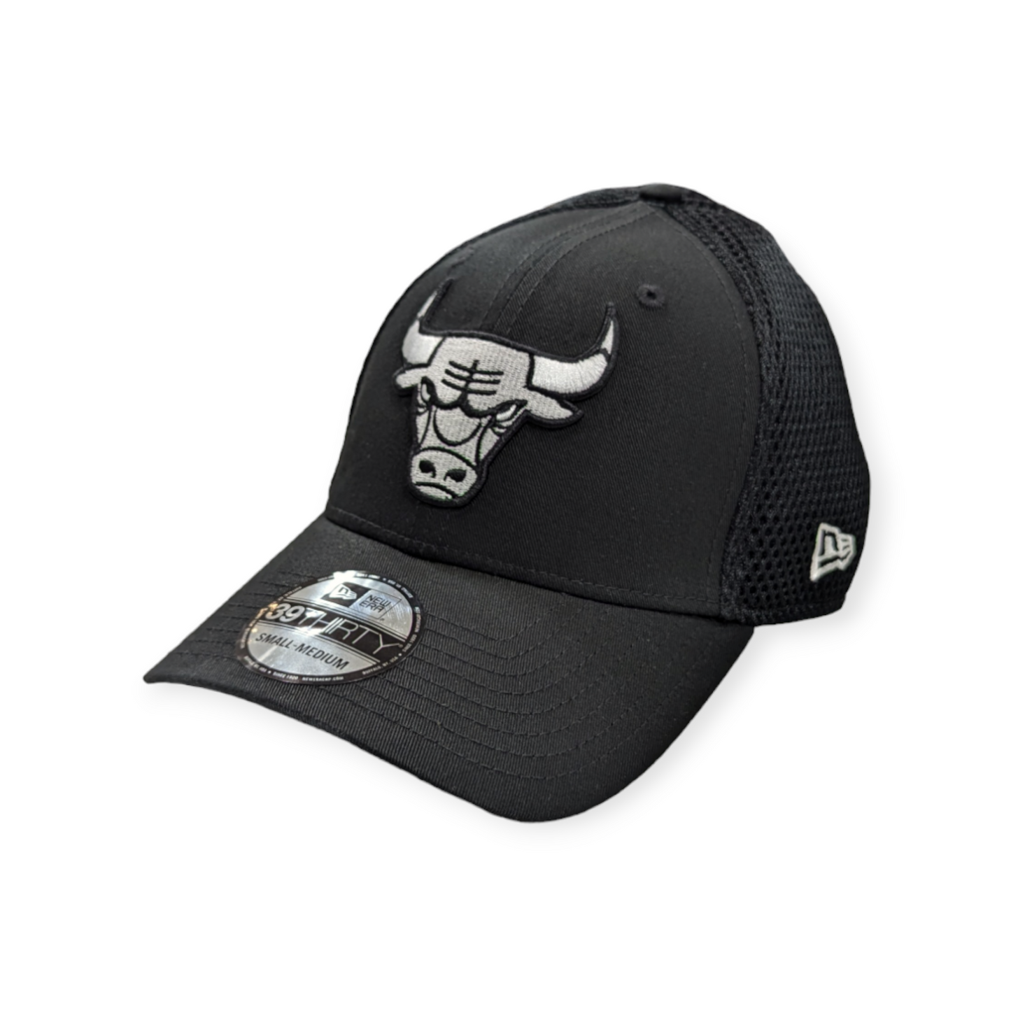 Men’s Chicago Bulls New Era Black and White Neo 39THIRTY Flex Fit Hat