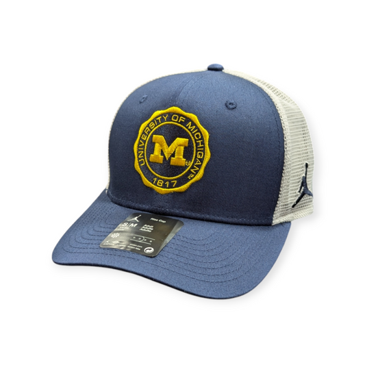 Michigan Wolverines Nike Navy Rise Trucker Crest Adjustable Hat