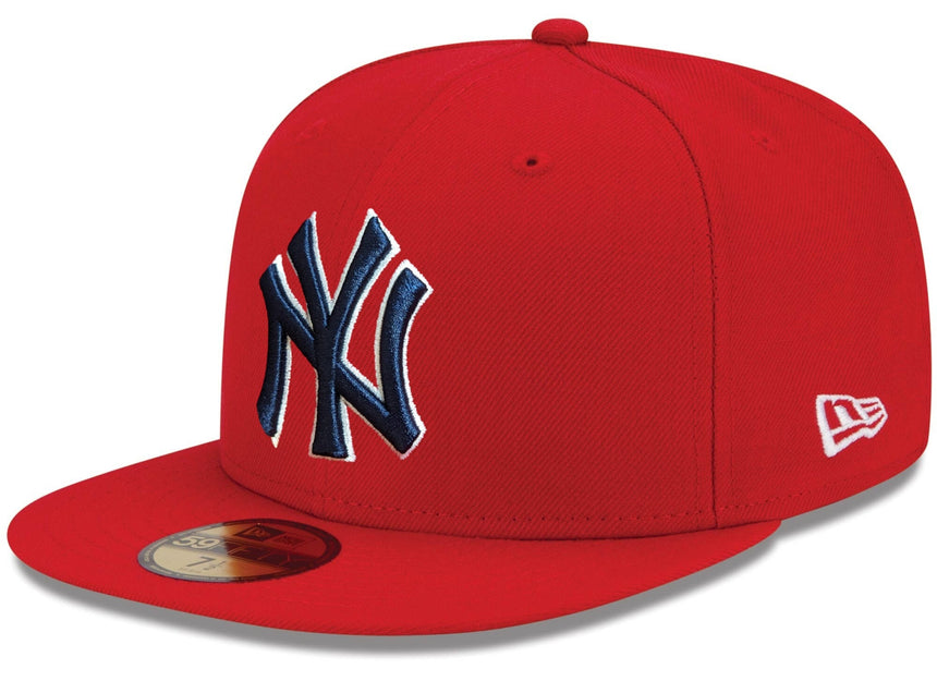 Fitted Red Yankees New Era Cap.