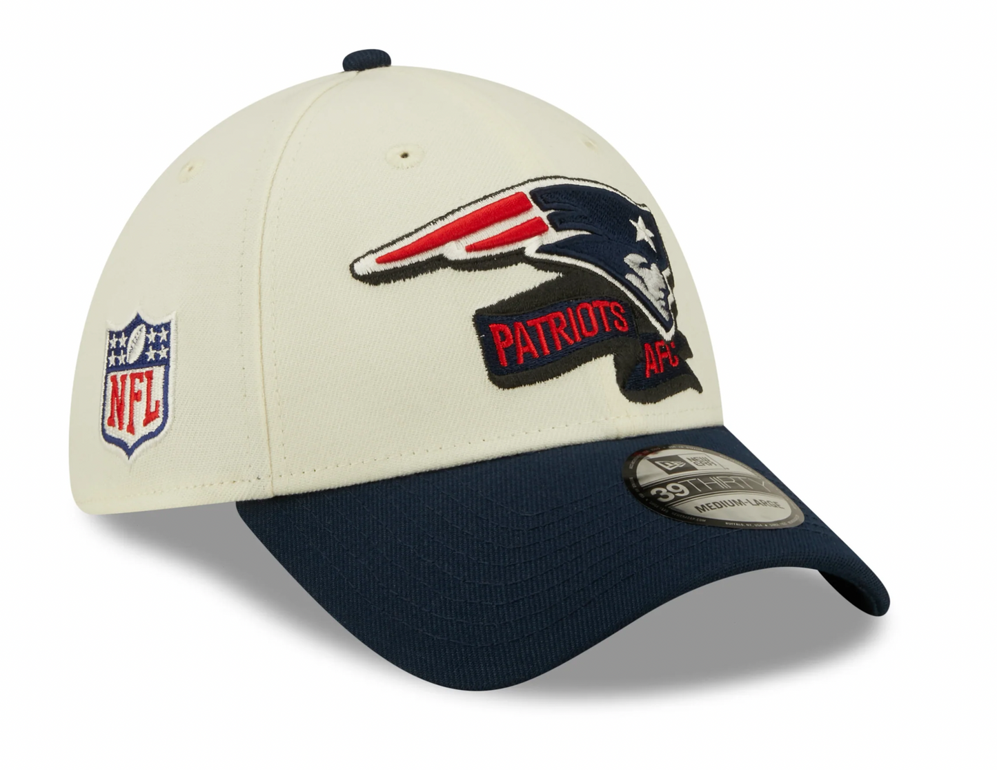 Men's New England Patriots New Era Cream/Navy 2022 Sideline 39THIRTY Flex Hat