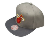 Men's Miami Heat NBA Cool Grey 3 Mitchell & Ness Snapback Hat - Pro Jersey Sports
