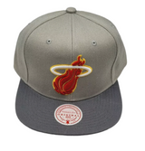 Men's Miami Heat NBA Cool Grey 3 Mitchell & Ness Snapback Hat - Pro Jersey Sports