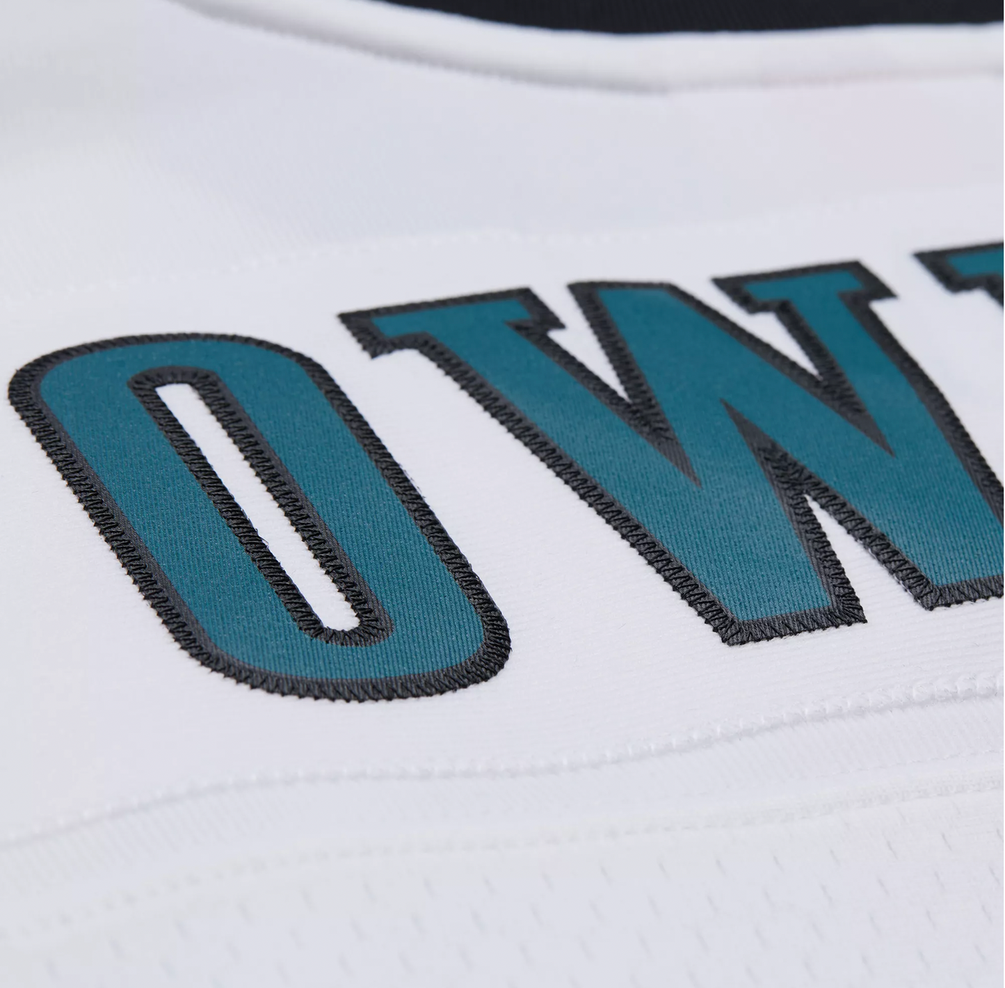 Men's Terrell Owens Philadelphia Eagles 2004 White Mitchell & Ness Legacy Replica Jersey - Pro Jersey Sports