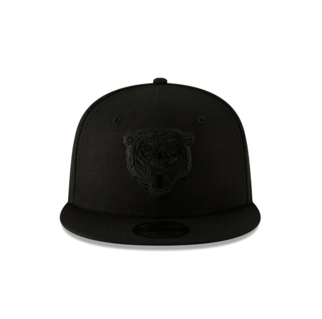 Men's Chicago Bears New Era Black On Black Tonal 9FIFTY Snapback Hat