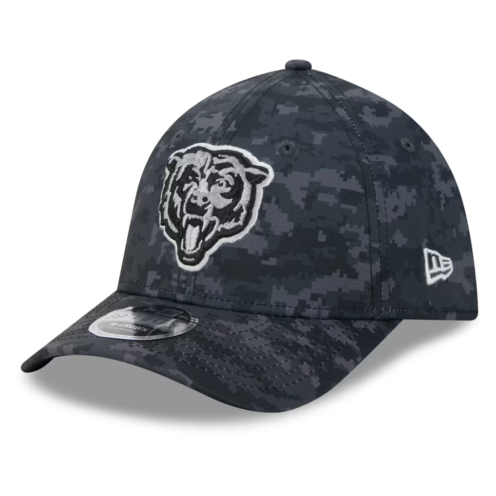 Chicago Bears New Era 2026 Salute To Service 39THIRTY M-Crown Stretch Hat - Black