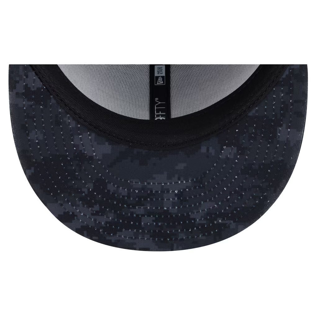 Men's Dallas Cowboys New Era Black 2026 Salute To Service 9FIFTY Snapback Hat