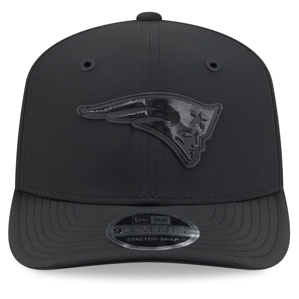 Men's New England Patriots New Era 2026 NFL Sideline 9SEVENTY Black Patriot Logo Adjustable Hat