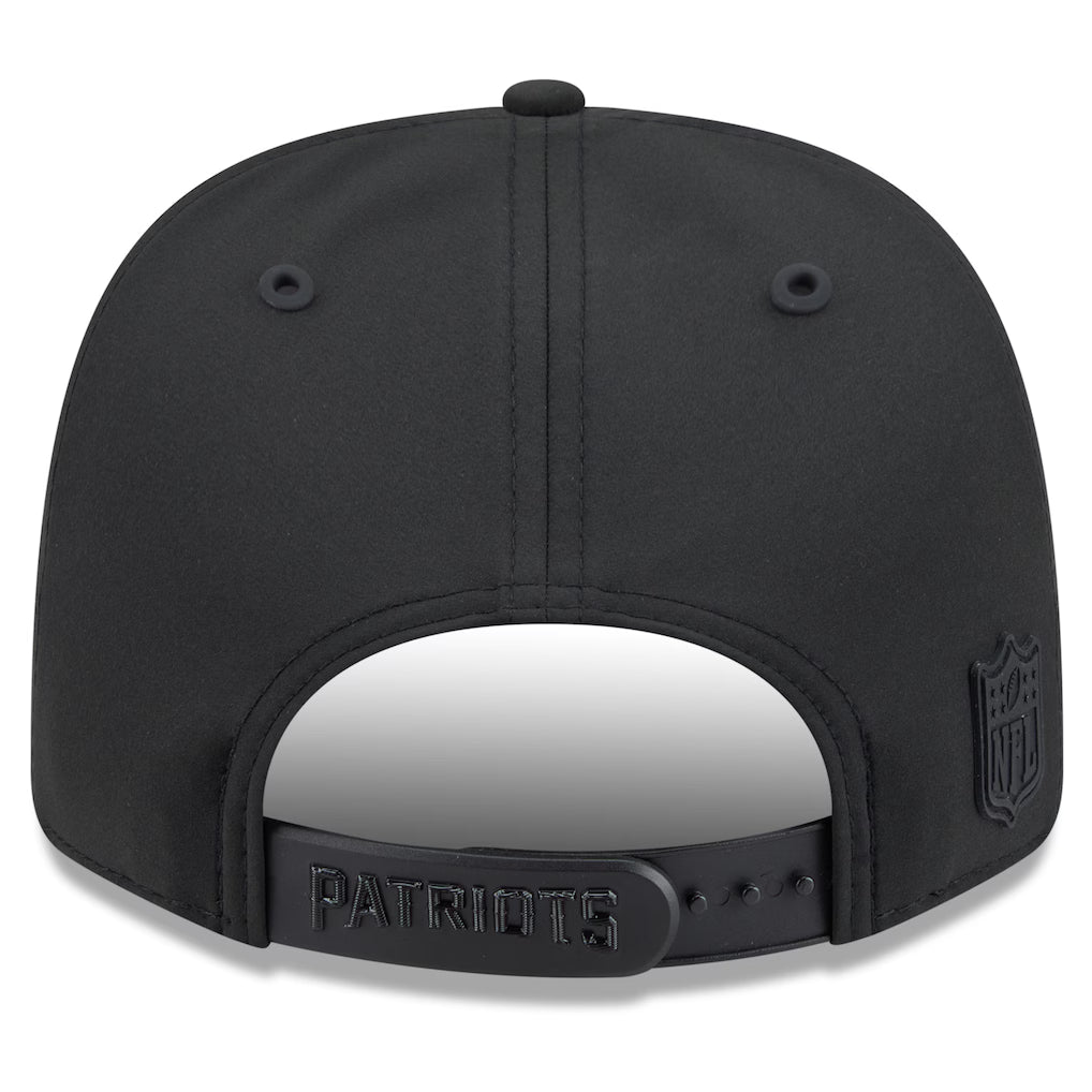 Men's New England Patriots New Era 2026 NFL Sideline 9SEVENTY Black Patriot Logo Adjustable Hat