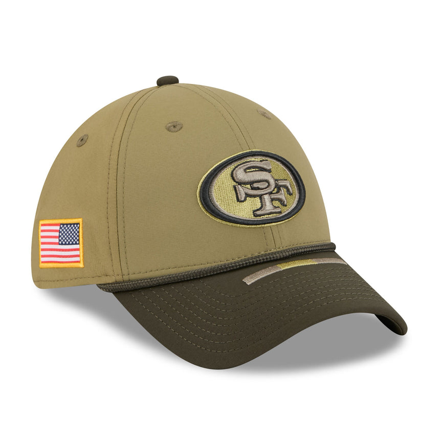 Men's San Francisco 49ers New Era Green 2025 Salute to Service 39THIRTY Flex Hat - Pro Jersey Sports