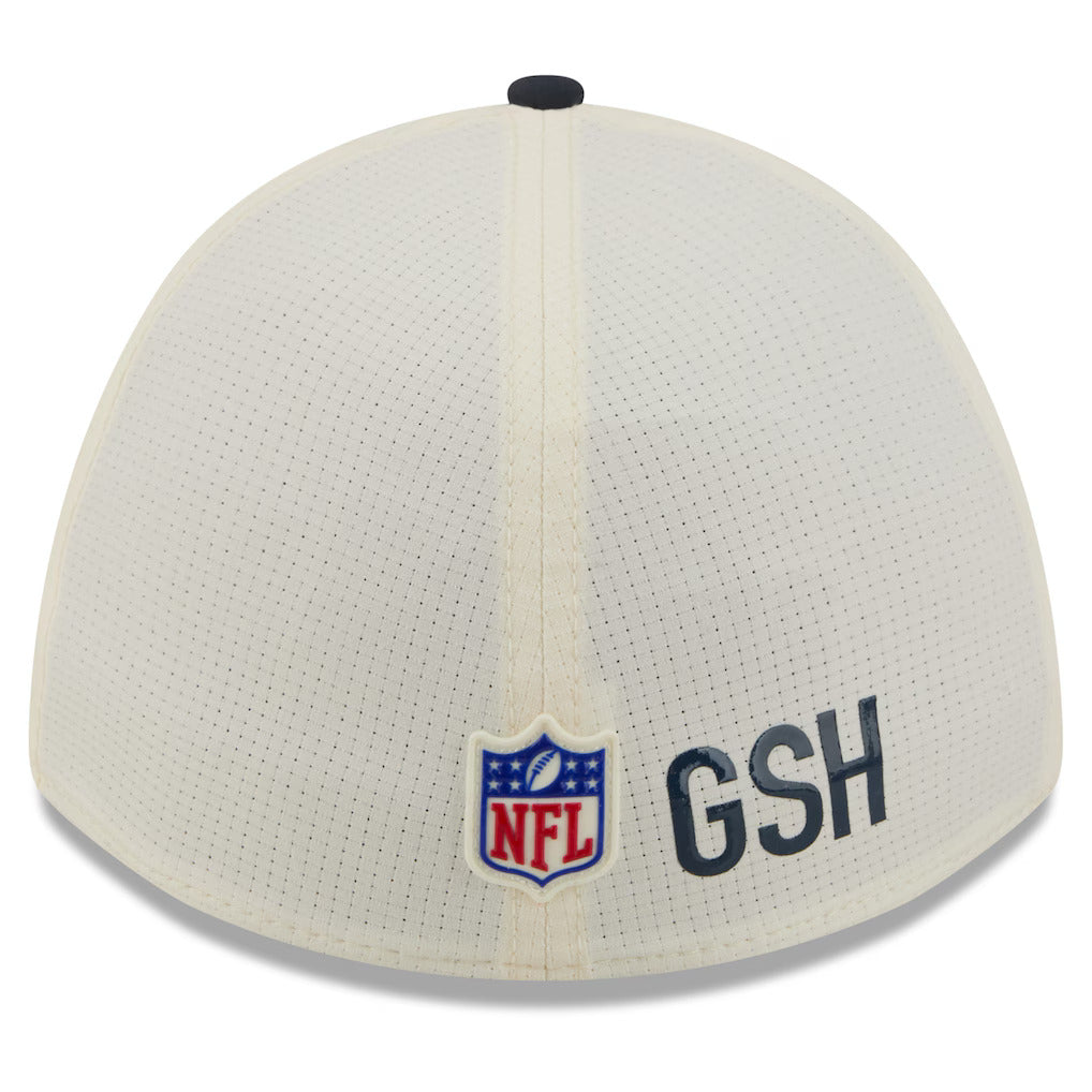 Chicago Bears New Era Ivory 2026 NFL Training Camp 39THIRTY M-Crown Flex Hat-B Logo