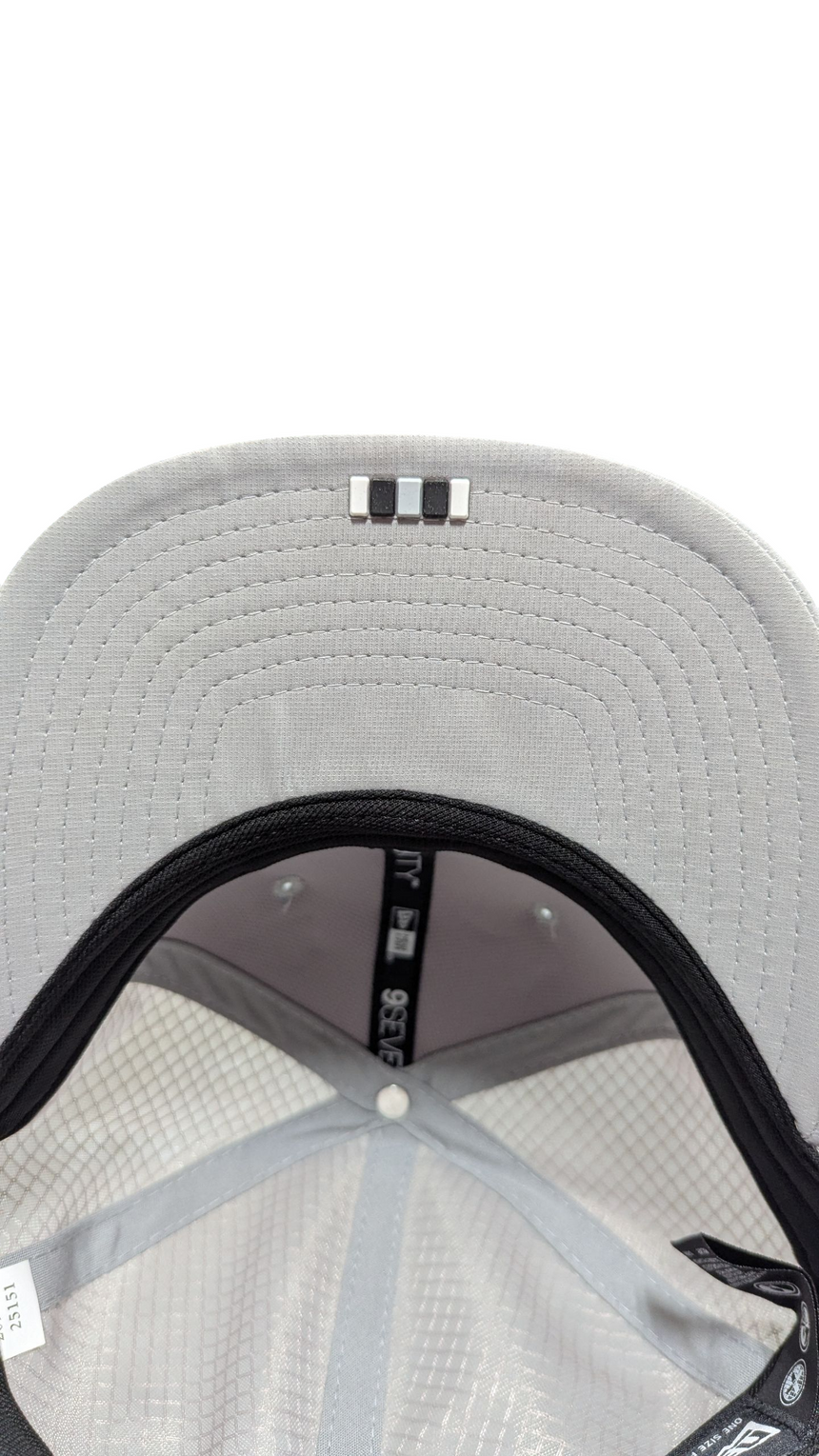 Men's Las Vegas Raiders New Era Gray 2025 NFL Sideline Heat 9SEVENTY Adjustable Hat - Pro Jersey Sports