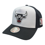 Chicago Bulls Mitchell & Ness NBA Legendary Black/White Pro Pinch Fit Snapback Hat - Pro Jersey Sports
