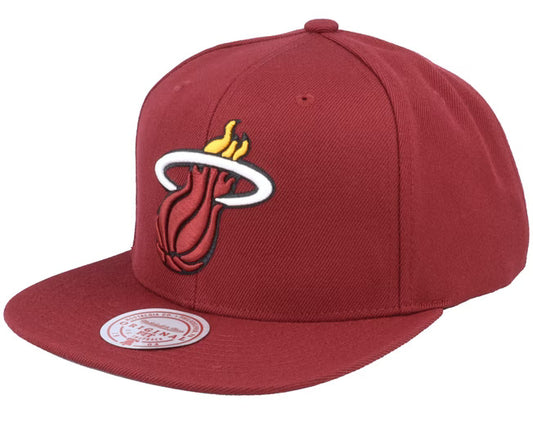 Men's Miami Heat Mitchell & Ness NBA Core basic Maroon Snapback Hat