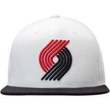 Men's Portland Trail Blazers 2 Tone White/Black Mitchell & Ness Snapback Hat - Pro Jersey Sports