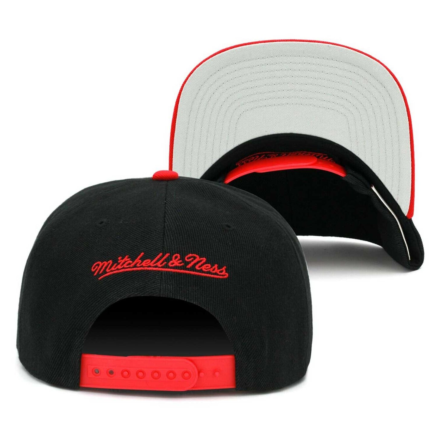 Men's Mitchell & Ness Chicago Bulls Core Black/Red Adjustable Snapback Hat