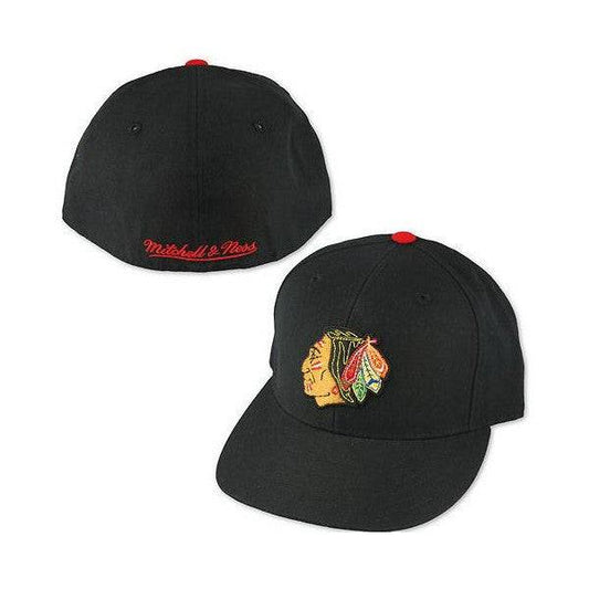 Chicago Blackhawks Black Vintage Logo Fitted Cap by Mitchell & Ness - Pro Jersey Sports