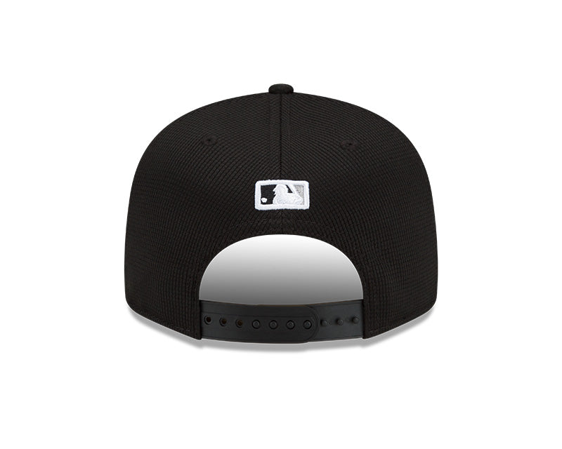 Men's Chicago White Sox New Era Black 2022 Clubhouse 9FIFTY Adjustable Snapback Hat