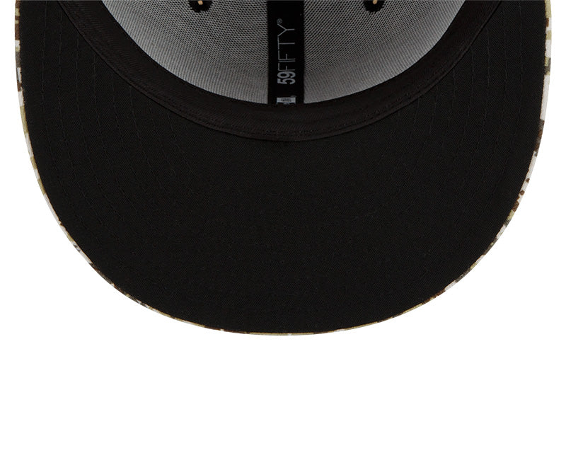 Men's Chicago Bears Historic Logo New Era Black/Camo 2021 NFL Salute To Service Trucker 9FIFTY Snapback Adjustable Hat