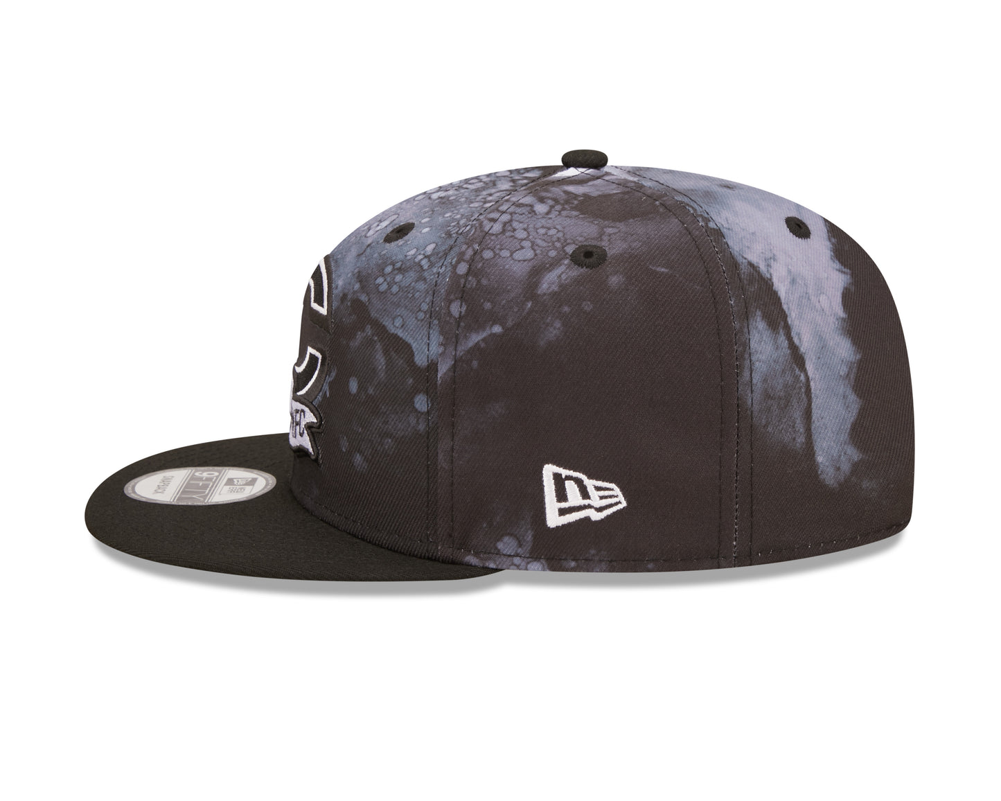 Men's Chicago Bears New Era Black Ink 2022 NFL Sideline Primary Logo 9FIFTY Snapback Adjustable Hat