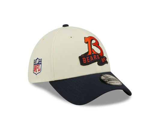 Men's Chicago Bears "B" Logo New Era Cream/Navy 2022 Sideline 39THIRTY Flex Hat