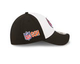 Men's Chicago Bears New Era Crucial Catch 2022 NFL Coaches Sideline Mascot Logo White/Black 39THIRTY Flex Hat - Pro Jersey Sports