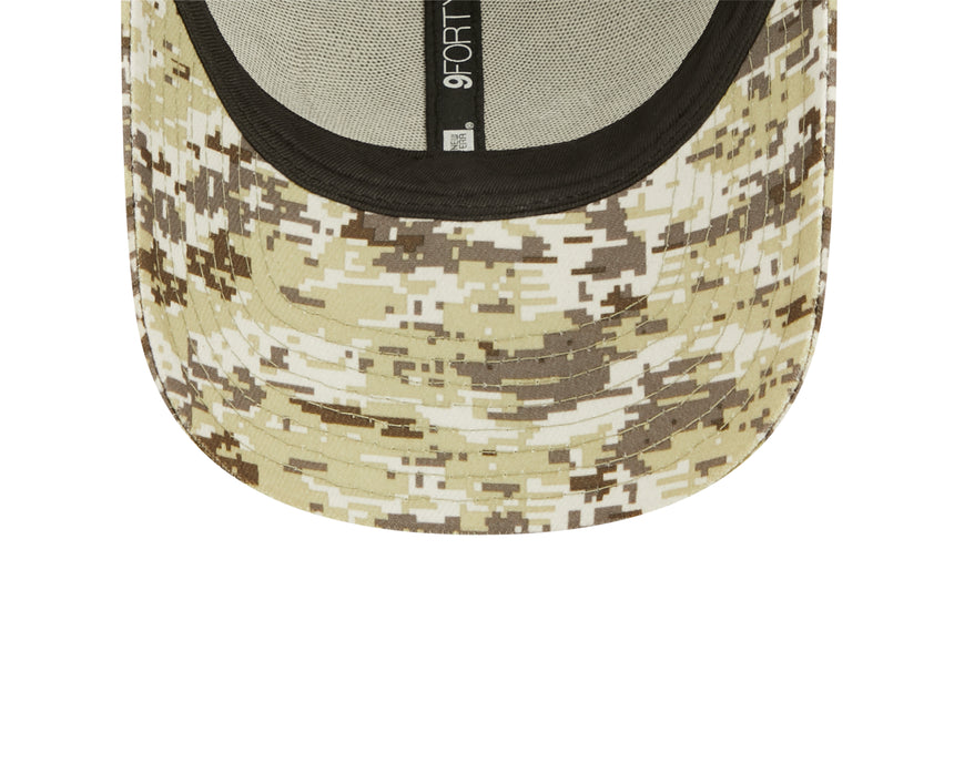 Men's Chicago Bears New Era Black/Camo Historic Logo NFL 2022 Salute To Service Trucker 9FORTY Snapback Adjustable Hat - Pro Jersey Sports