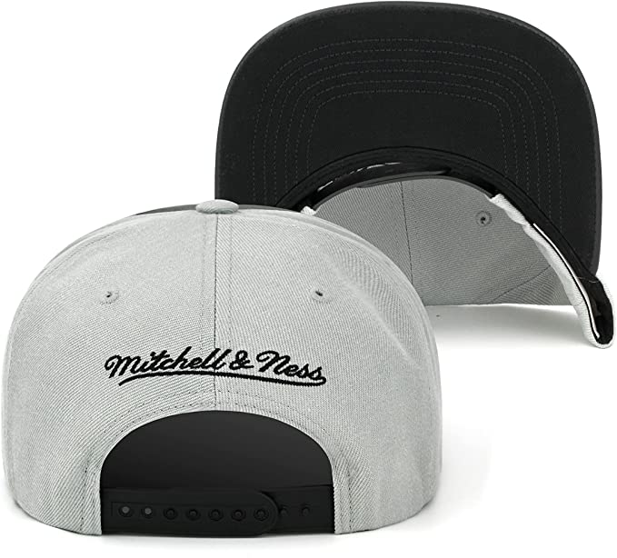Chicago Bulls Day One Black And Gray Mitchell & Ness Snapback Hat