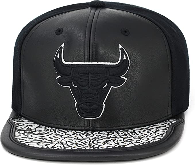 Chicago Bulls Day One Black & White Cement Mitchell & Ness Snapback Hat - Pro Jersey Sports