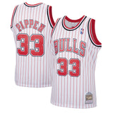 Men's Scottie Pippen Chicago Bulls Mitchell & Ness 1995-96 Hardwood Classics Reload Swingman Jersey - White - Pro Jersey Sports